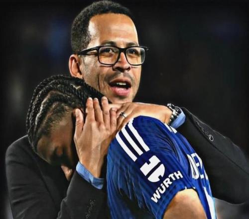 李樟煜父子,杭州同台竞,携手夺得金,英雄联盟S14赛季竞猜大厅,英雄联盟S15赛季竞猜大厅,LOL英雄联盟竞猜大厅,LOL英雄联盟竞猜平台